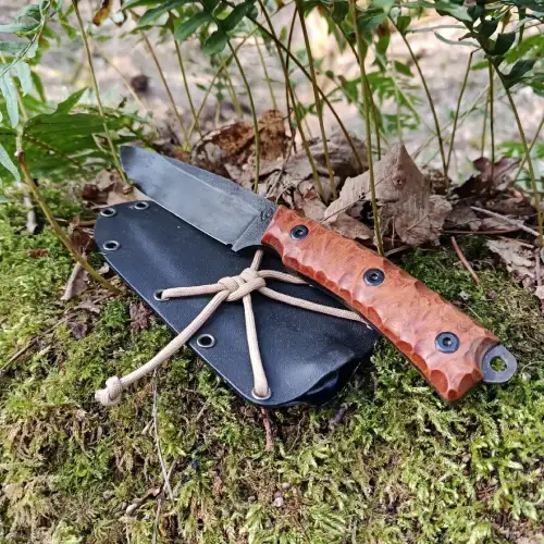 Couteau bushcraft