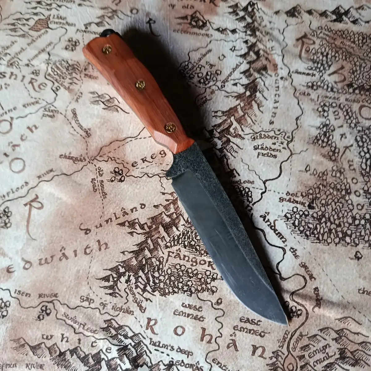 Couteau  Bushcraft manche en IF