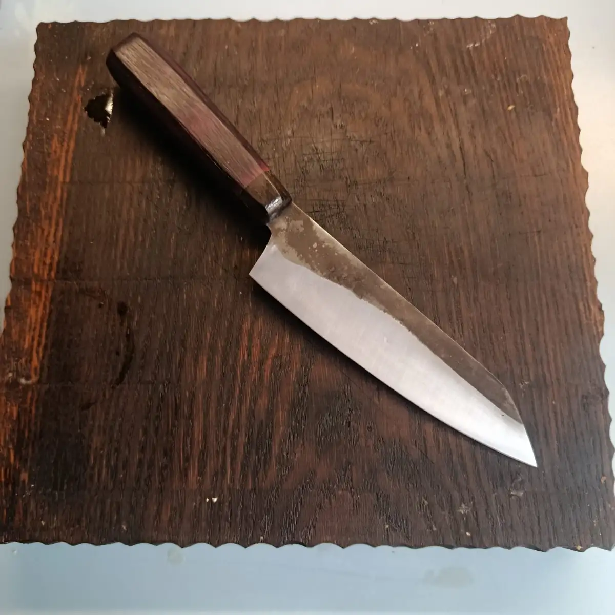 Le Bunka manche en amarante et chêne fumé